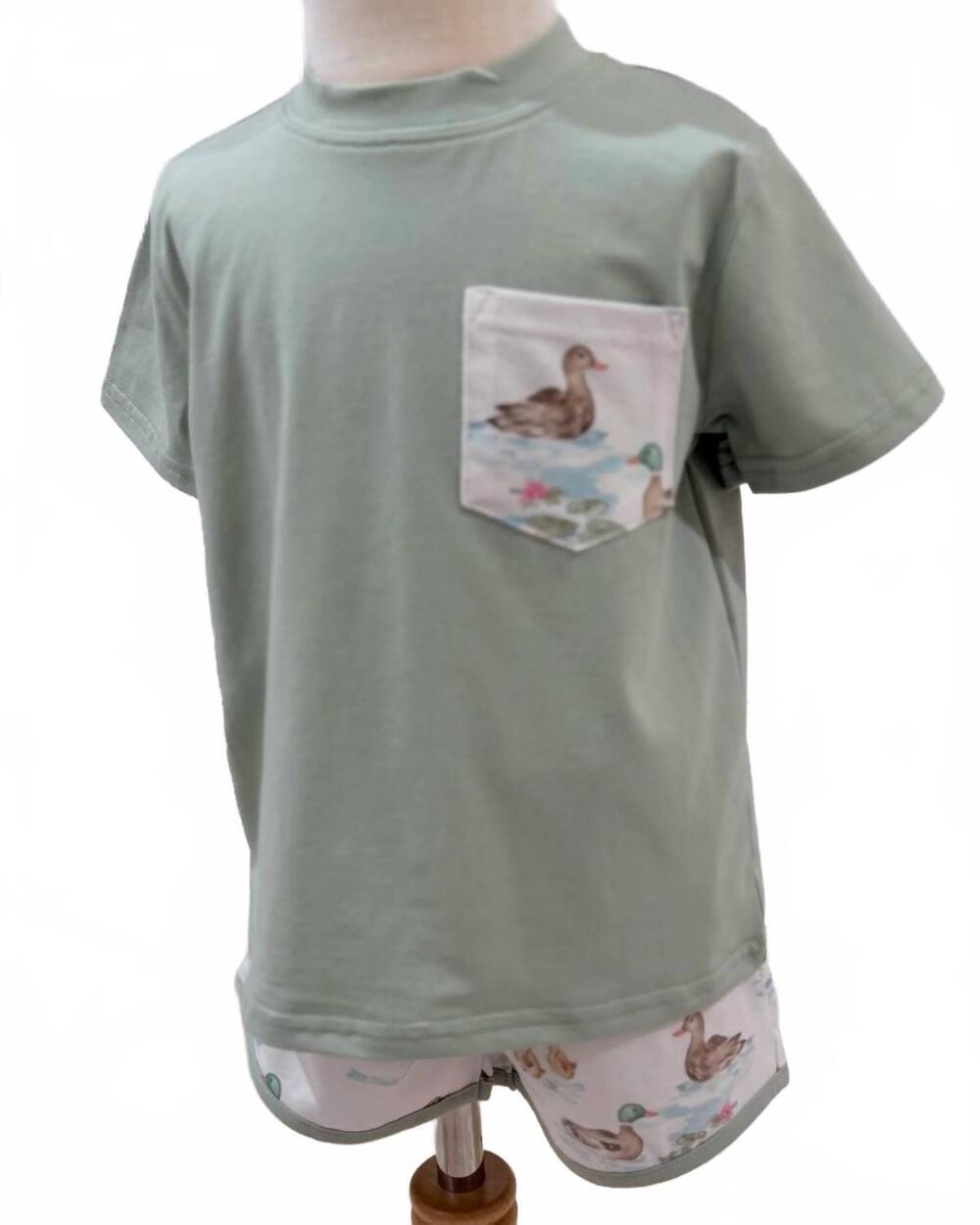 NEW CYPRESS ROW kids' beckham short set in darling ducks